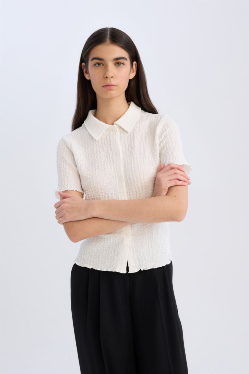 Woman Ecru Slim Fit Polo Collar Short Sleeve T-Shirt