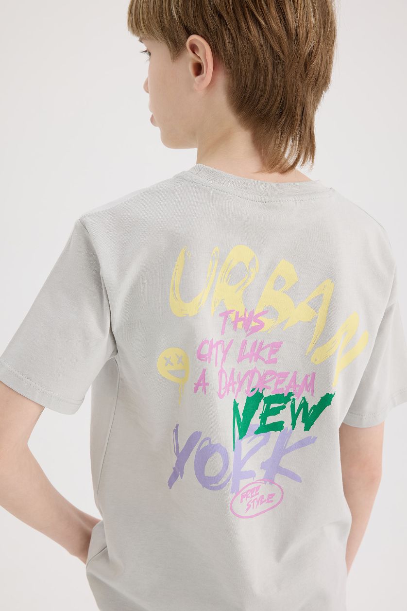 Erkek Çocuk - Genç Erkek Açık Gri Bisiklet Yaka Sırt Baskılı Kısa Kollu Tişört Erkek Çocuk