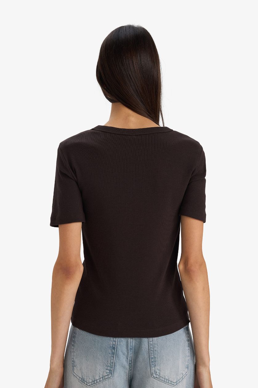 Woman Brown Slim Fit Ribbed Basic Short Sleeve T-shirt