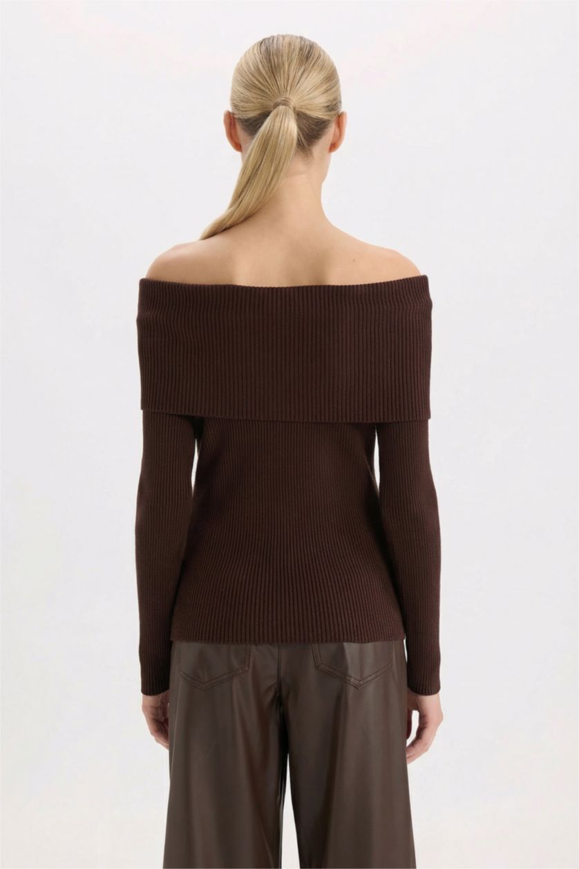 Kadın Kahve Fitted Omuzu Açık Fitilli Kaşkorse Triko Bluz