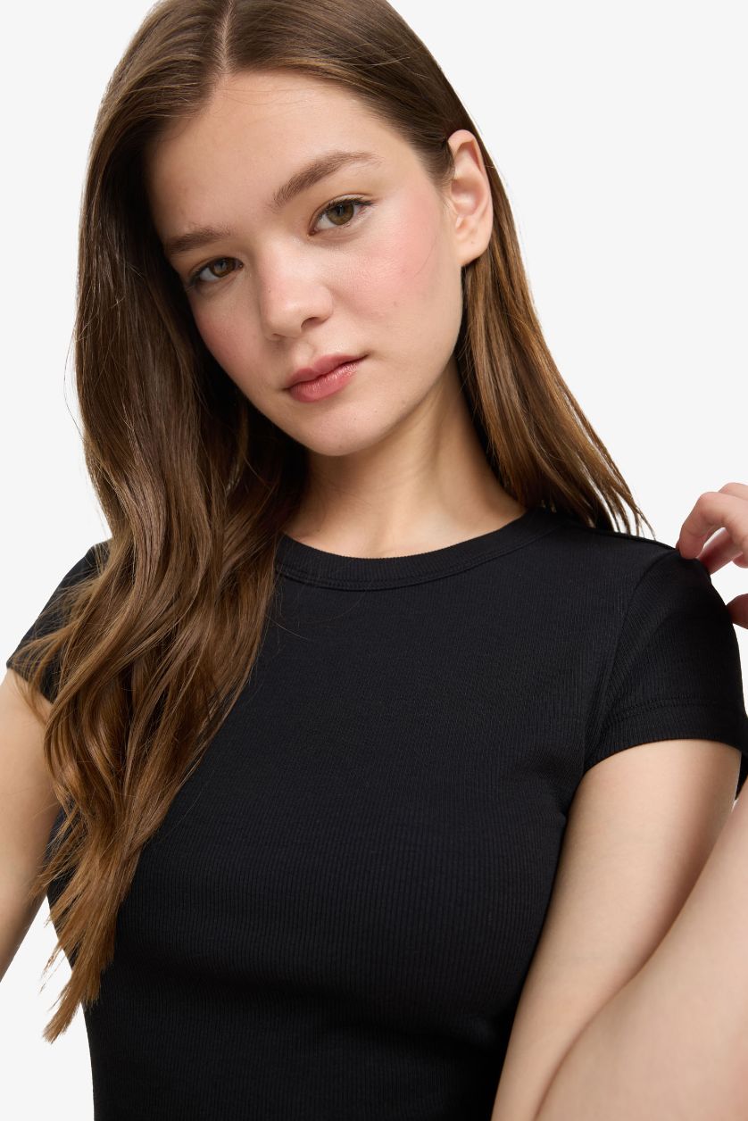 نساء أسود تيشيرت نص ردن مضلع مخصر