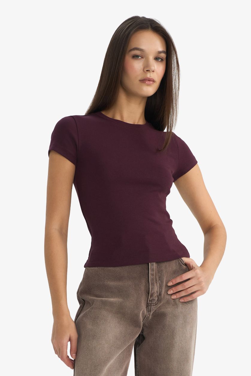 Woman Bordeaux Slim Fit Crew Neck Ribbed Short Sleeve T-Shirt