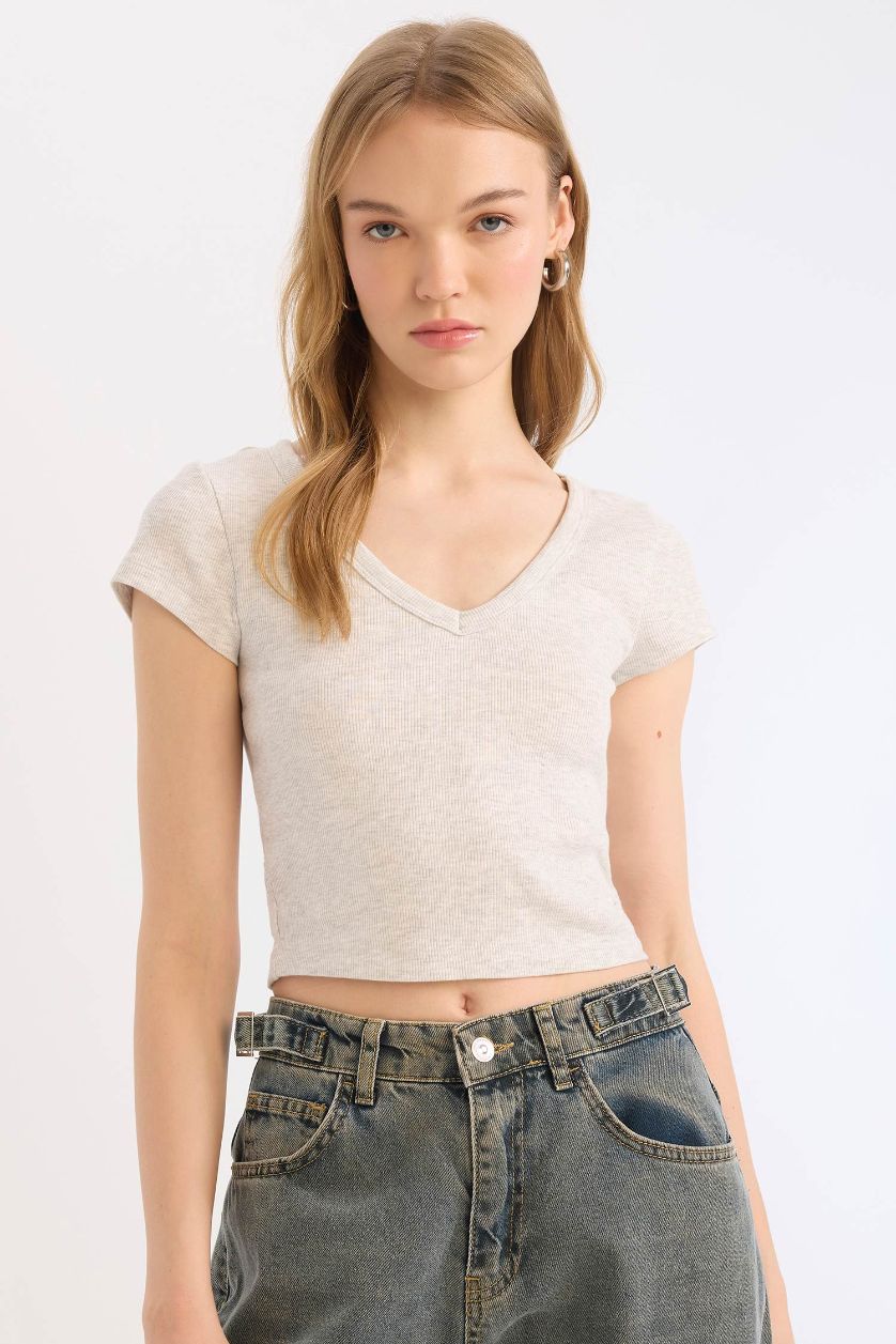 Kadın Gri Melanj V Yaka Fitted Fitilli Kaşkorse Kısa Kollu Tişört