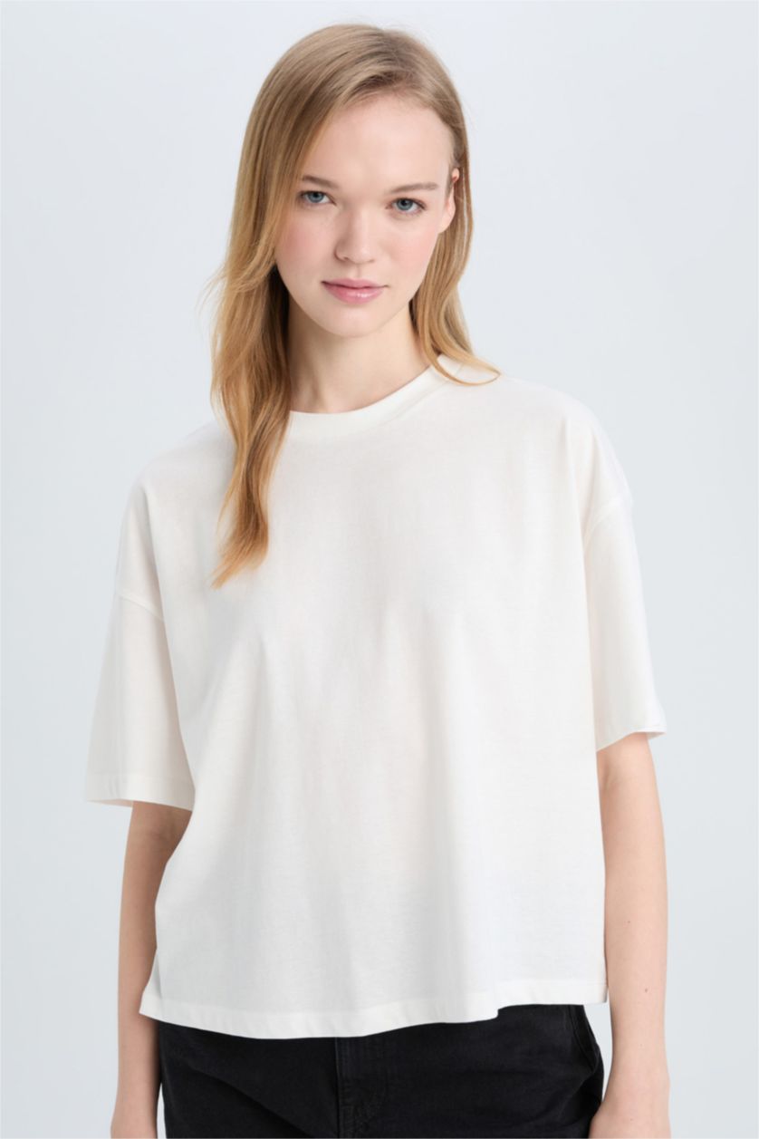 WOMAN White Loose Fit Crew Neck Basic Thick Fabric Short Sleeve T-Shirt