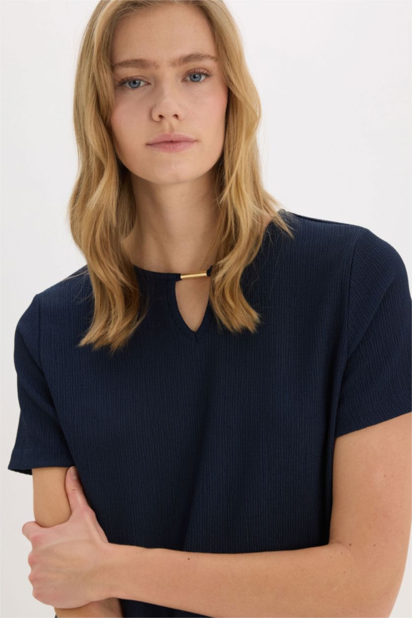Kadın Lacivert Regular Fit Apaş Yaka Basic Düz Bürümcük Kısa Kollu Tişört