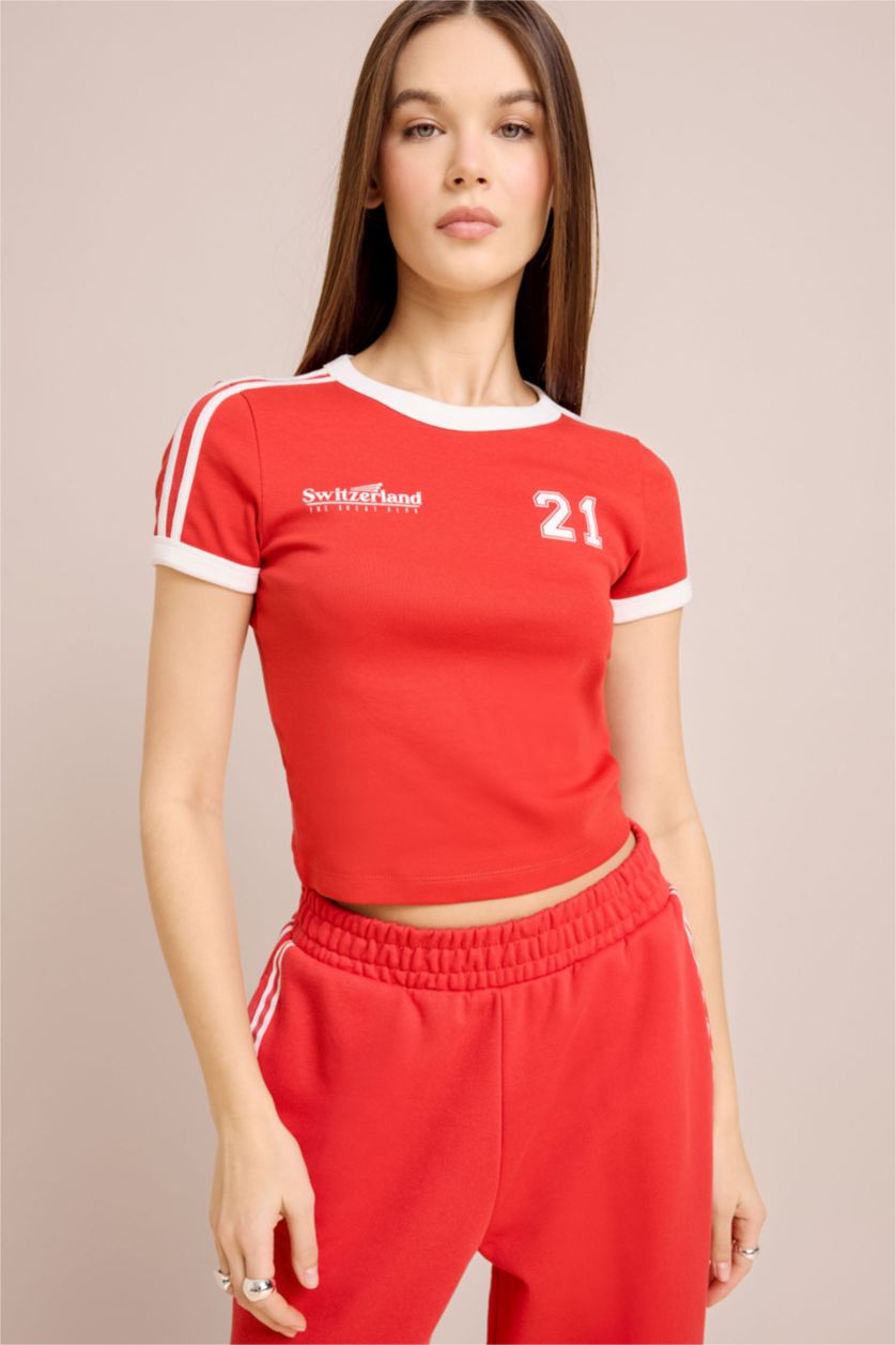 Woman Red Slim Fit Ribana Short Sleeve T-Shirt