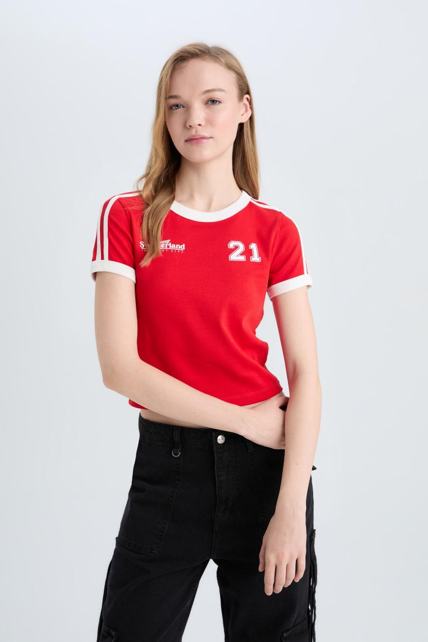 Woman Red Slim Fit Ribana Short Sleeve T-Shirt