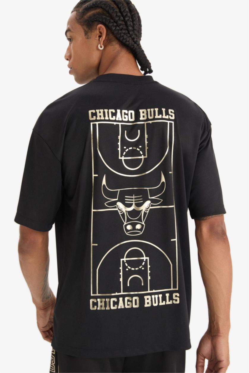 Erkek Siyah NBA Chicago Bulls Oversize Geniş Kalıp Bisiklet Yaka Sırt Baskılı Kısa Kollu Tişört