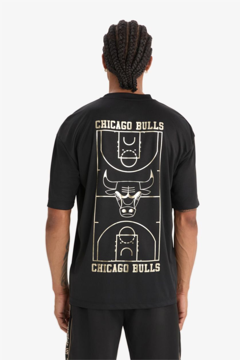 Erkek Siyah NBA Chicago Bulls Oversize Geniş Kalıp Bisiklet Yaka Sırt Baskılı Kısa Kollu Tişört