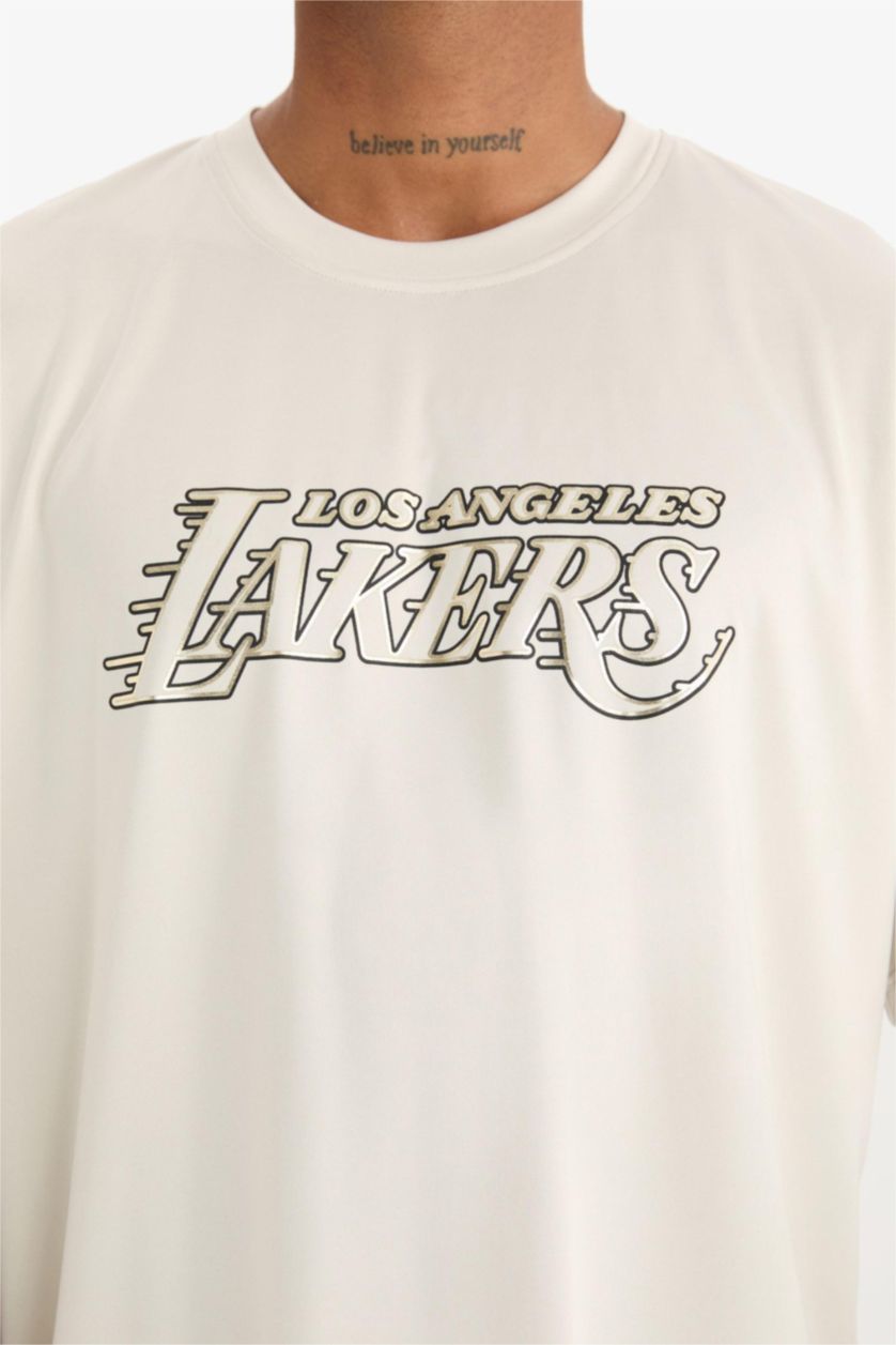 Erkek Taş NBA Los Angeles Lakers Oversize Geniş Kalıp Bisiklet Yaka Sırt Baskılı Kısa Kollu Tişört