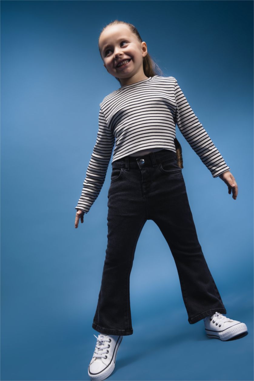 طفلة صغيرة أنثرا بنطلون جينز بناتي فلير فيت برجل واسع جارلس