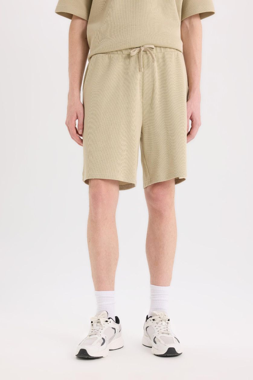 رجال كاكي فاتح شورت من قطن عادي قصة عادية