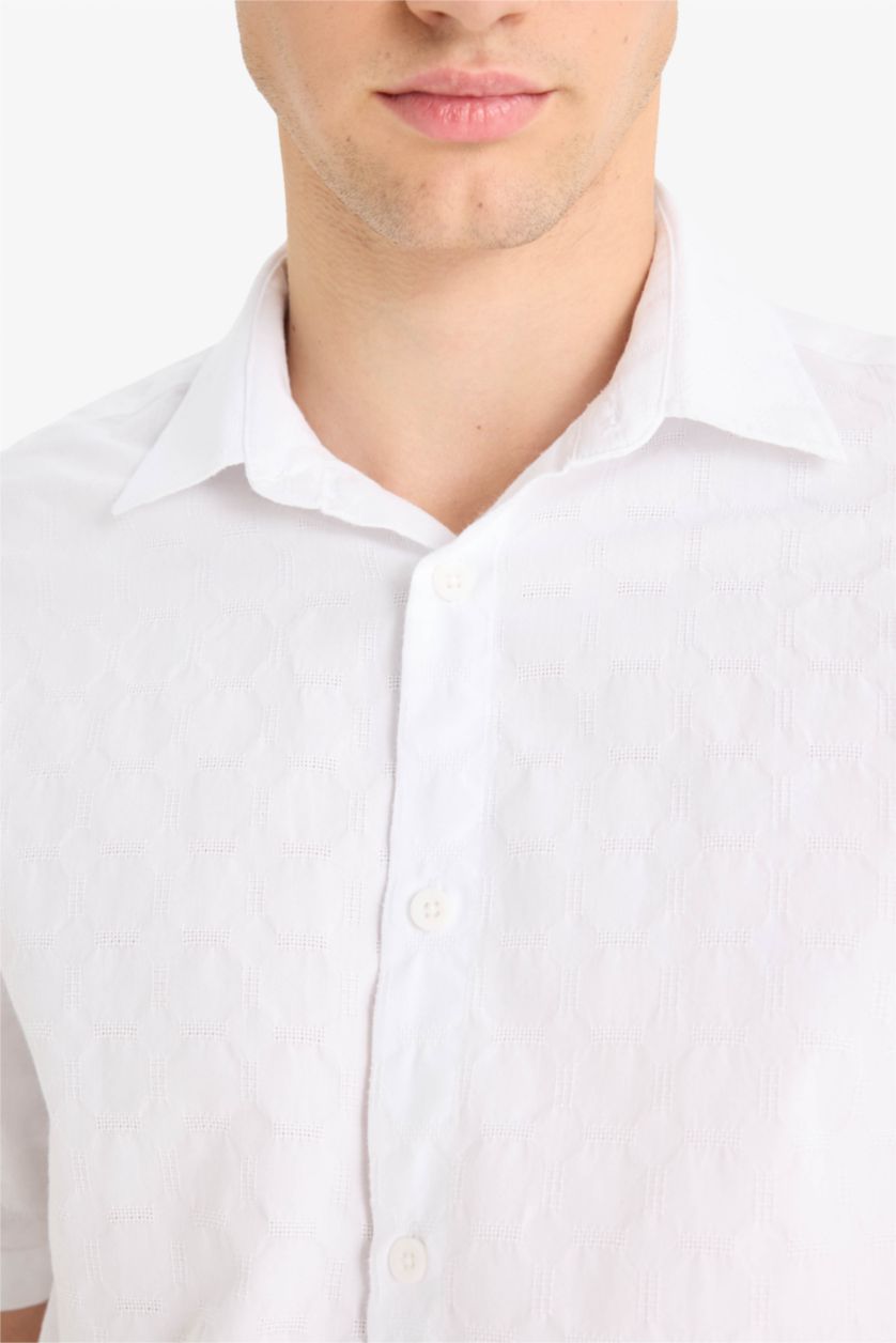 Erkek Beyaz %100 Pamuk Regular Fit Jakarlı Kısa Kollu Gömlek