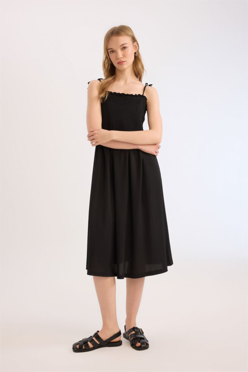 Woman Black A Line Strapless Midi Dress