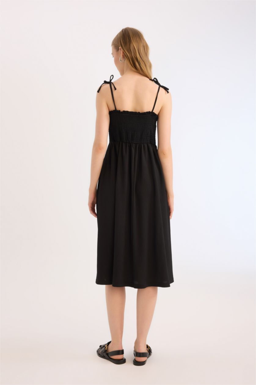 Woman Black A Line Strapless Midi Dress