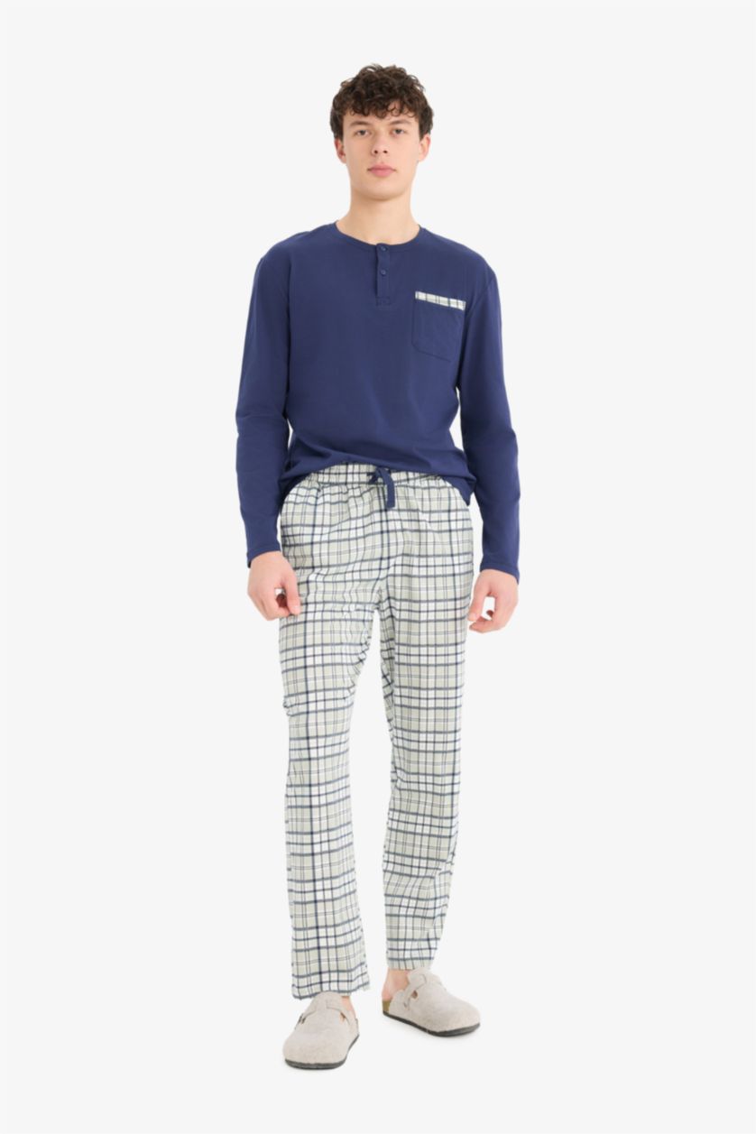 Man NAVY Regular Fit Plaid Long Sleeve 2 Piece Set