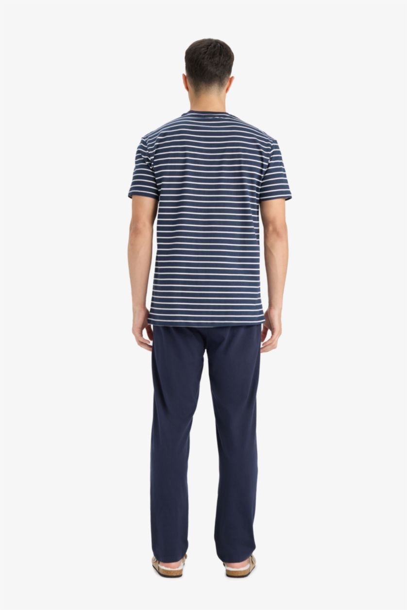 رجال كحلي سيت بجامة مخطط قصة عادية نص ردن - قطعتين