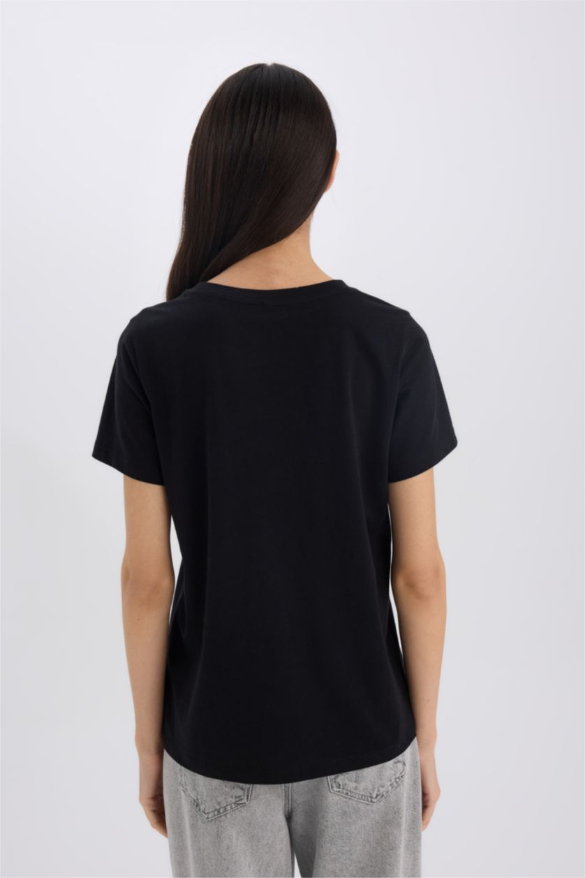 Kadın Siyah Regular Fit Bisiklet Yaka Baskılı Penye Kısa Kollu Tişört