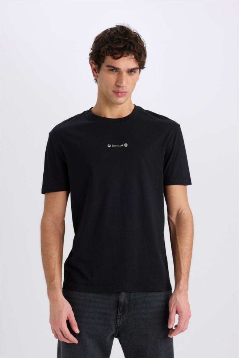 MAN Black Regular Fit Crew Neck Printed Heavy Fabric T-Shirt