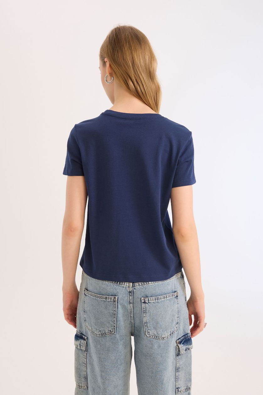 نساء كحلي تيشيرت نص كم مطبوع بقصة عادية