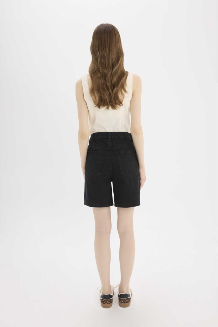 Әйелдерге қара Бермуда