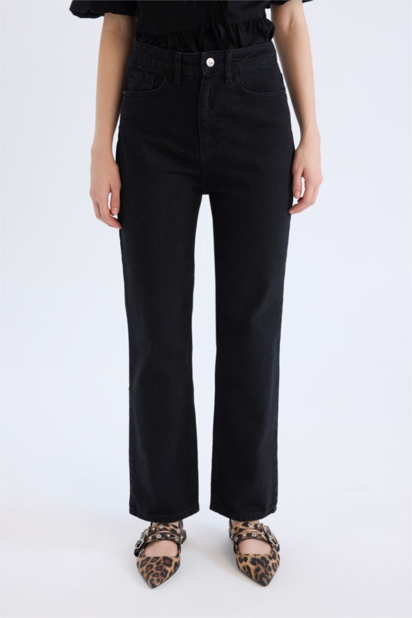 WOMAN Black Straight Fit High Waist Ankle Length Washed Jeans