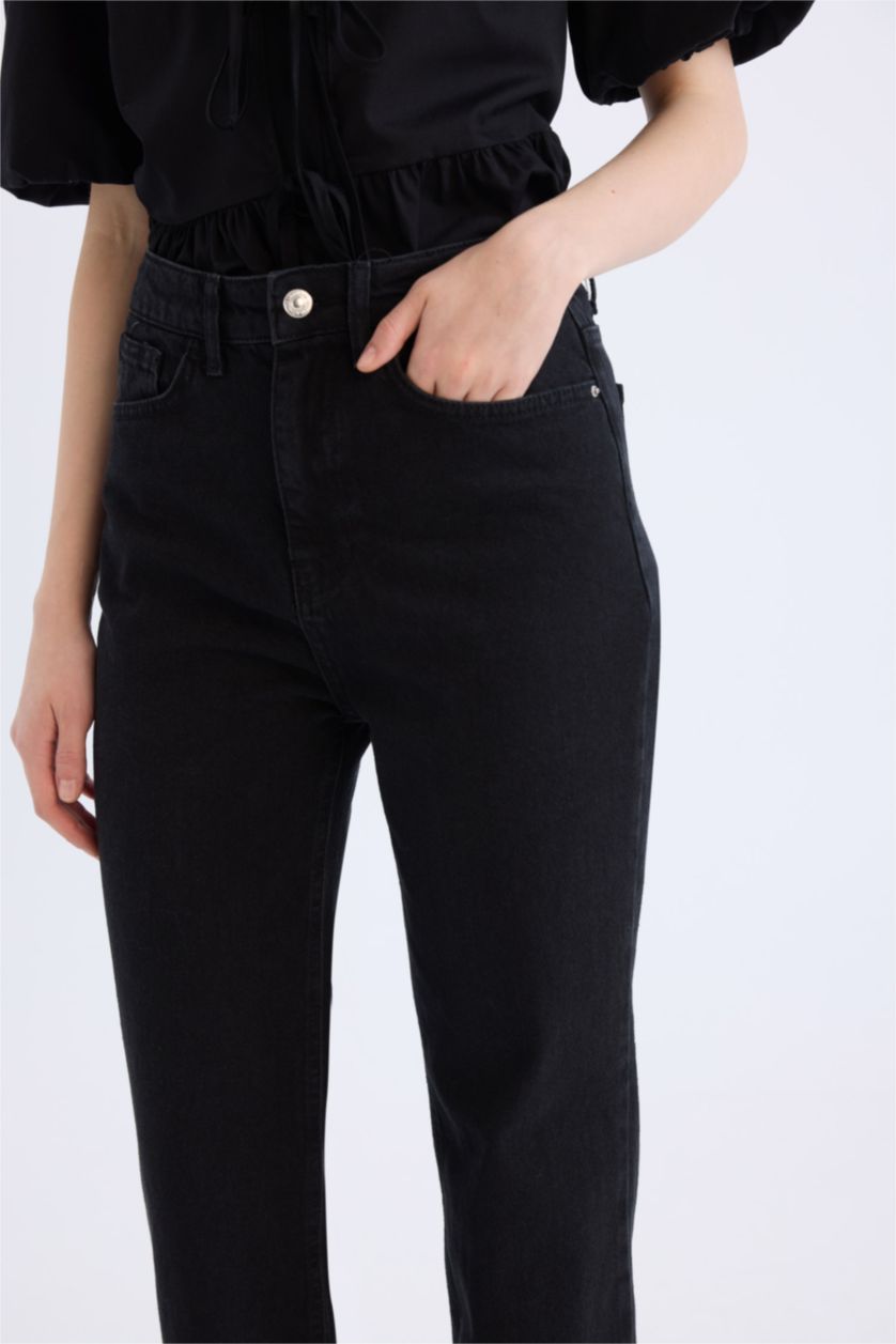 WOMAN Black Straight Fit High Waist Ankle Length Washed Jeans