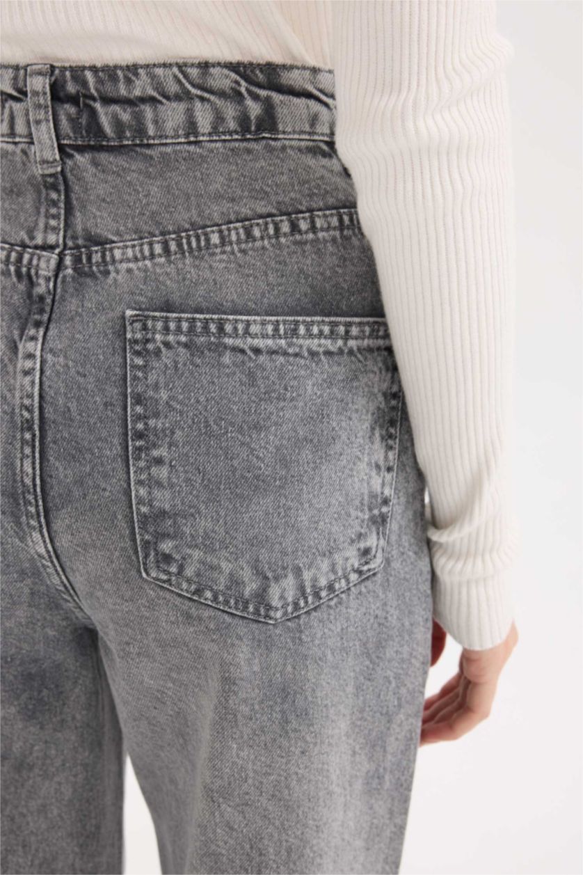 WOMAN Grey Straight Fit High Waist Ankle Length Washed Jeans