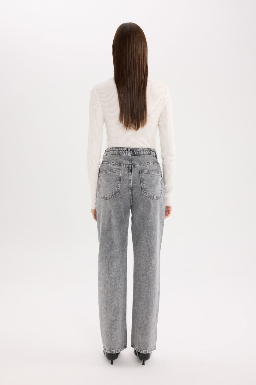 WOMAN Grey Straight Fit High Waist Ankle Length Washed Jeans