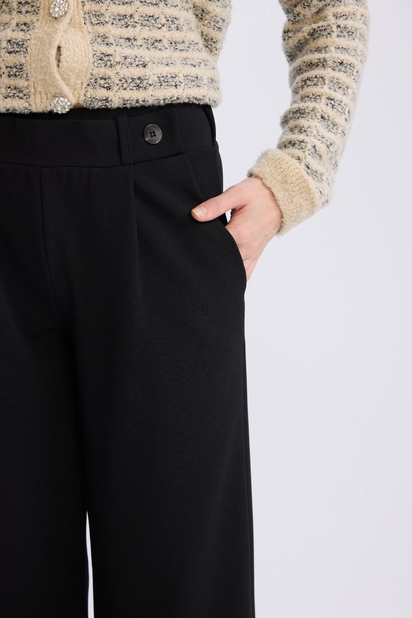 نساء أسود سروال