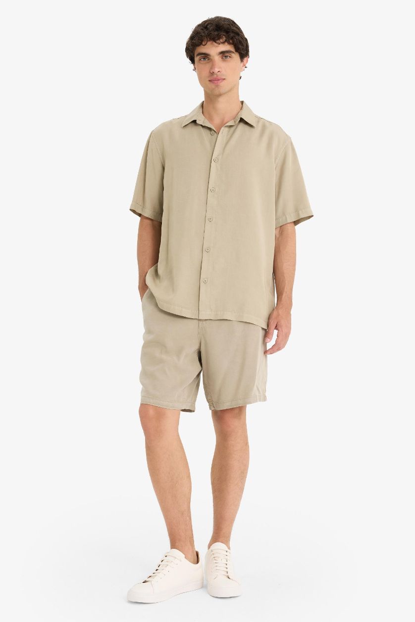 Erkek Açık Haki Relax Fit Tencel Bermuda Şort