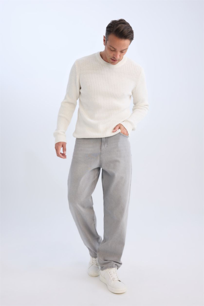 Erkek Ekru Standart Fit Bisiklet Yaka Dokulu Triko Kazak