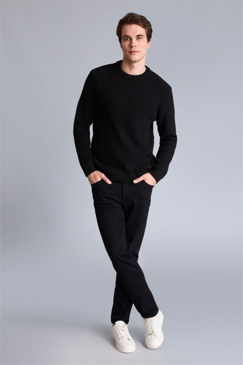 Men Black Standard Fit Knitwear Pullover