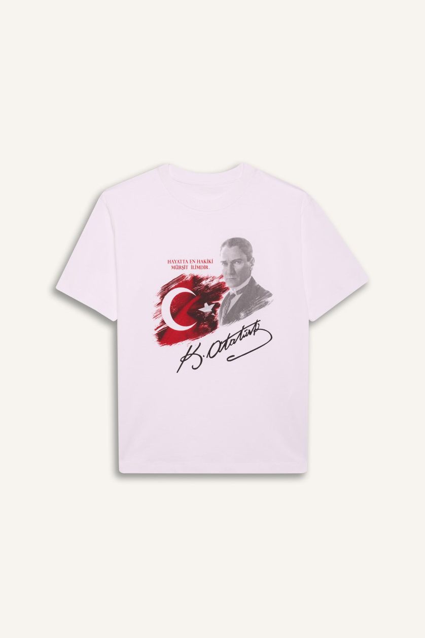 Erkek Çocuk - Genç Erkek Beyaz Bisiklet Yaka Atatürk Baskılı Kısa Kollu Tişört Erkek Çocuk