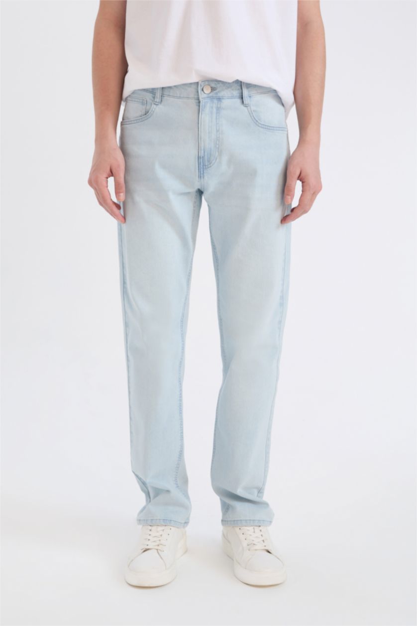 MAN Ice Blue Sergio Regular Fit Normal Waist Straight Leg Jeans