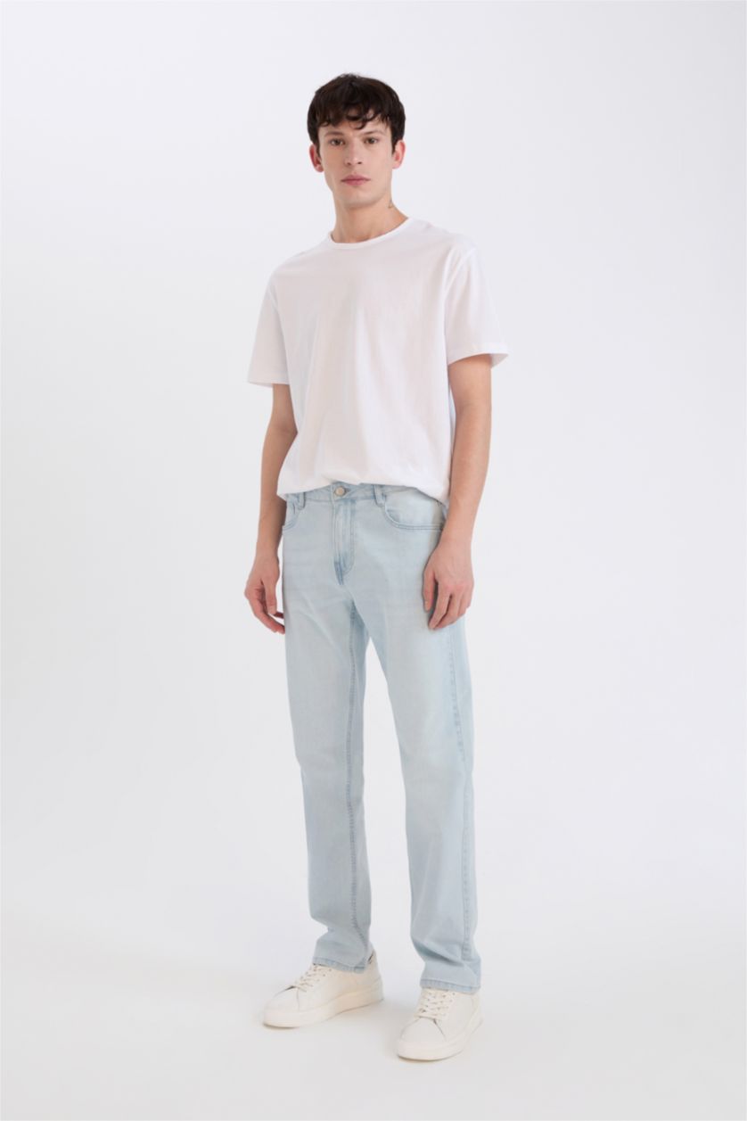 MAN Ice Blue Sergio Regular Fit Normal Waist Straight Leg Jeans