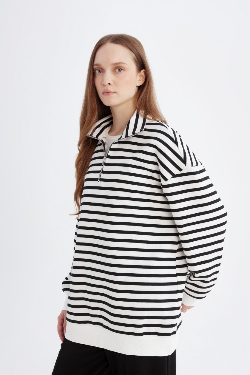 Kadın Siyah Relax Fit Dik Yaka Fermuarlı Çizgili İçi Yumuşak Tüylü Kalın Sweatshirt Tunik