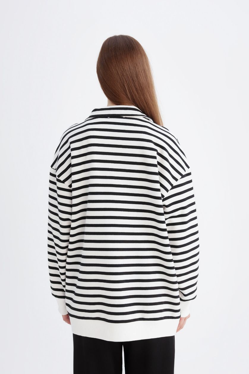 Kadın Siyah Relax Fit Dik Yaka Fermuarlı Çizgili İçi Yumuşak Tüylü Kalın Sweatshirt Tunik