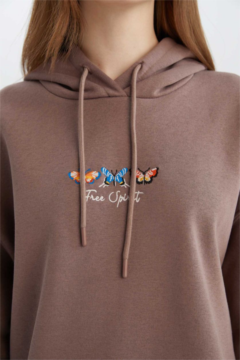 Kadın Açık Kahve Relax Fit Kapüşonlu Baskılı İçi Yumuşak Tüylü Kalın Sweatshirt Tunik