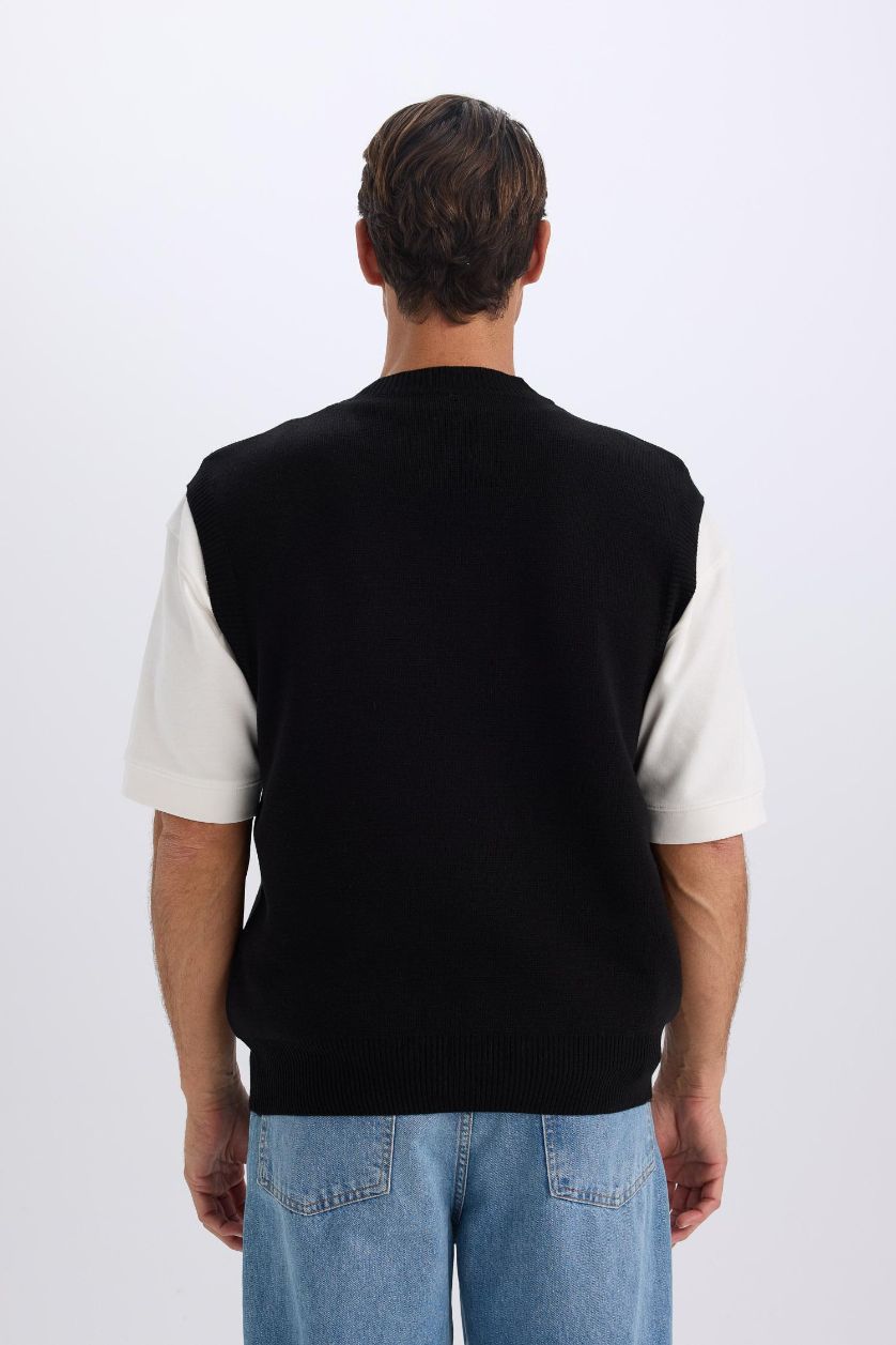 Erkek Siyah Standart Fit V Yaka Triko Basic Düz Süveter