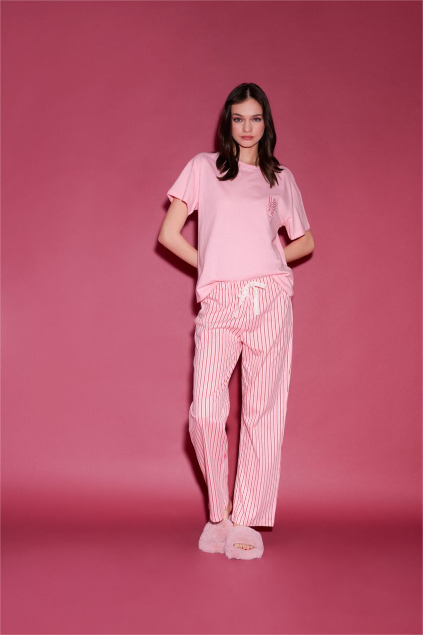 Woman Pink Top Bottom 2 Piece Pajama Set