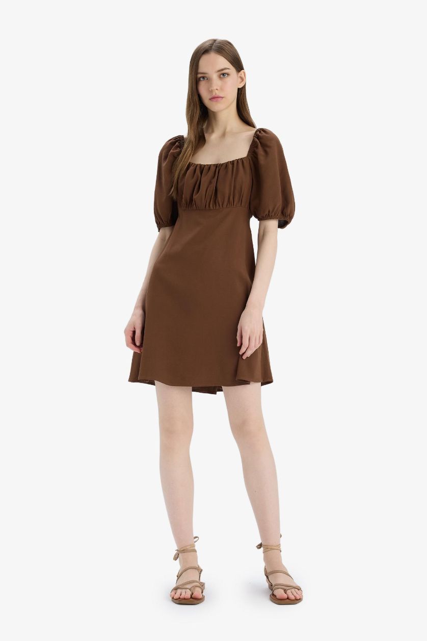 Kadın Kahve Kare Yaka Keten Karışımlı Kısa Kollu Midi Yazlık Elbise