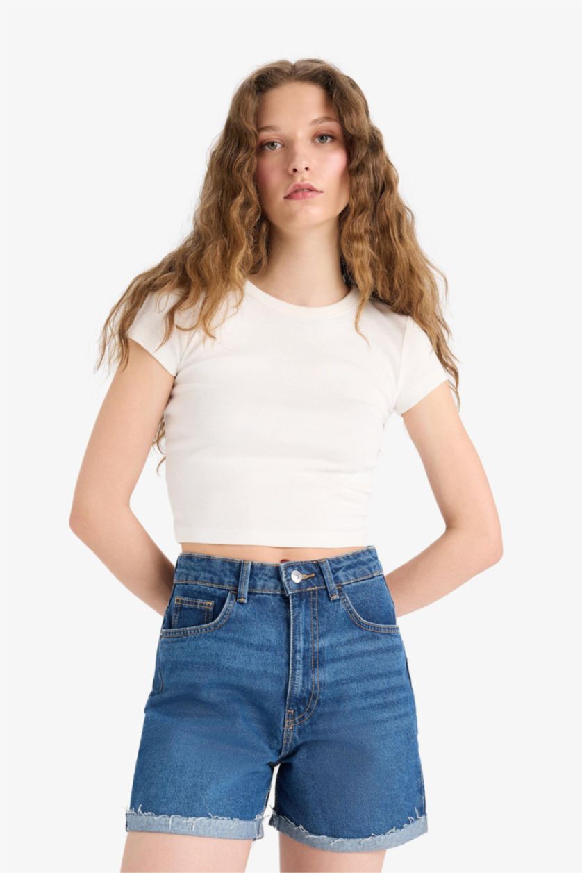 Woman Dark Blue Mom Fit Denim High waist Crop Fit Shorts