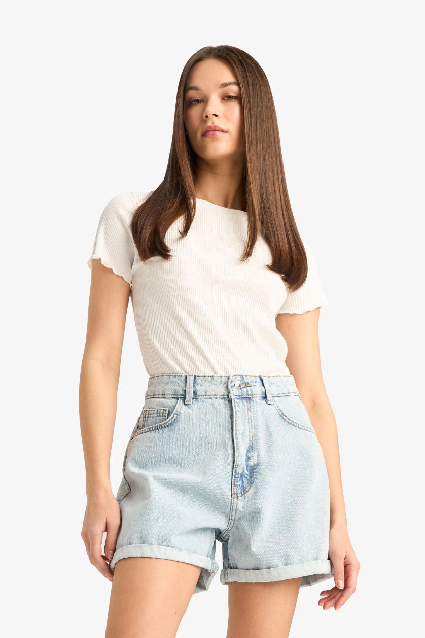 Kadın Açık Mavi Mom Fit Yüksek Bel Jean Şort