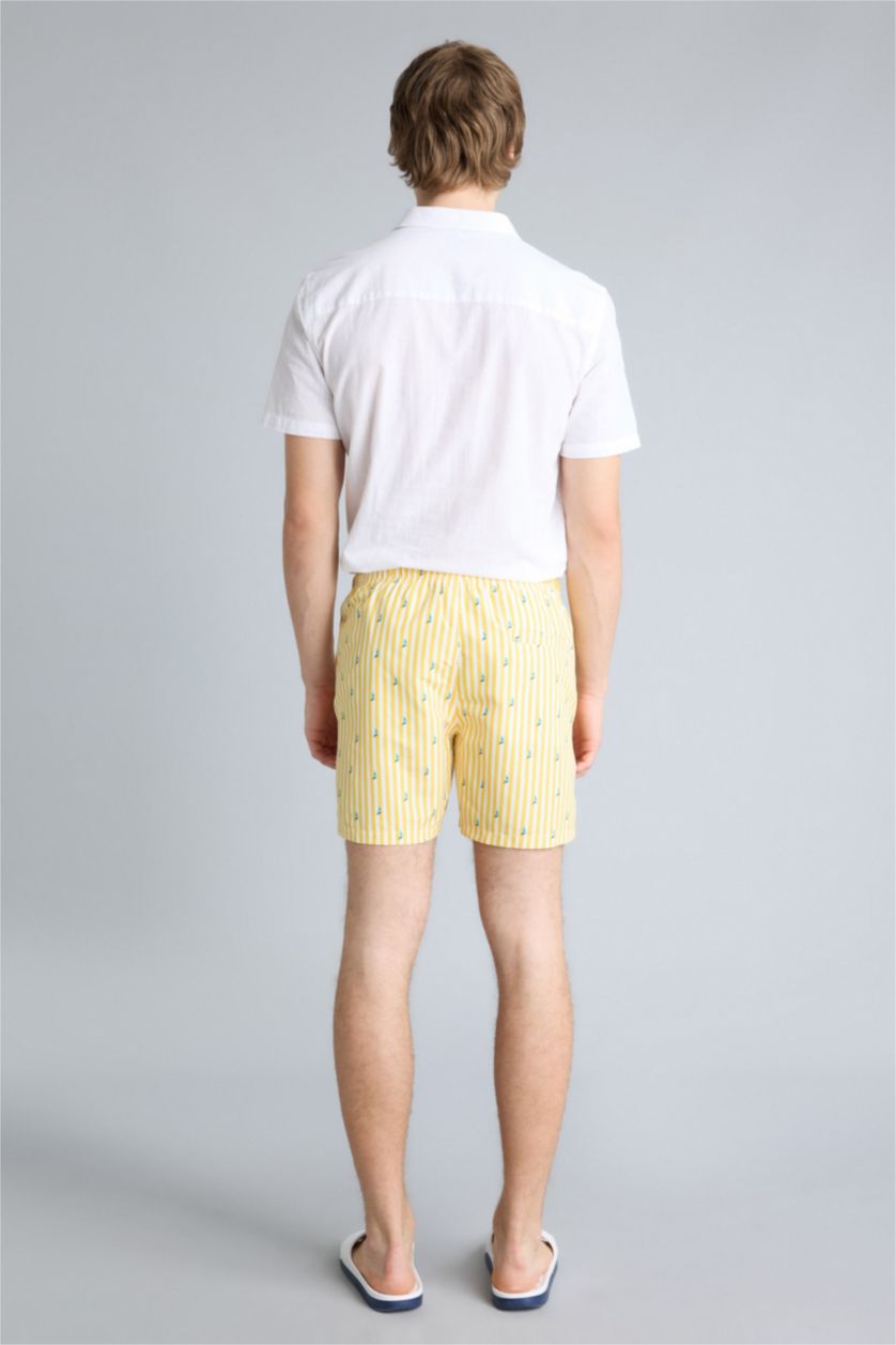 Erkek Sarı Çizgili File Astarlı Kısa Boy Deniz Şortu