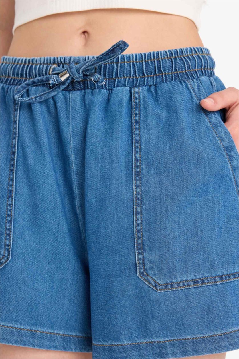 Kadın Mavi Yüksek Bel Beli Lastikli Bağcıklı Yumuşak Jean Şort