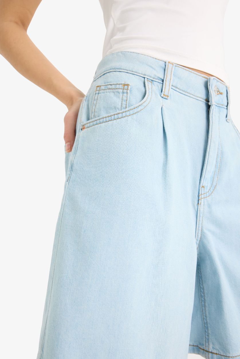 Woman Light Indigo High Waist Soft Denim Bermuda Shorts