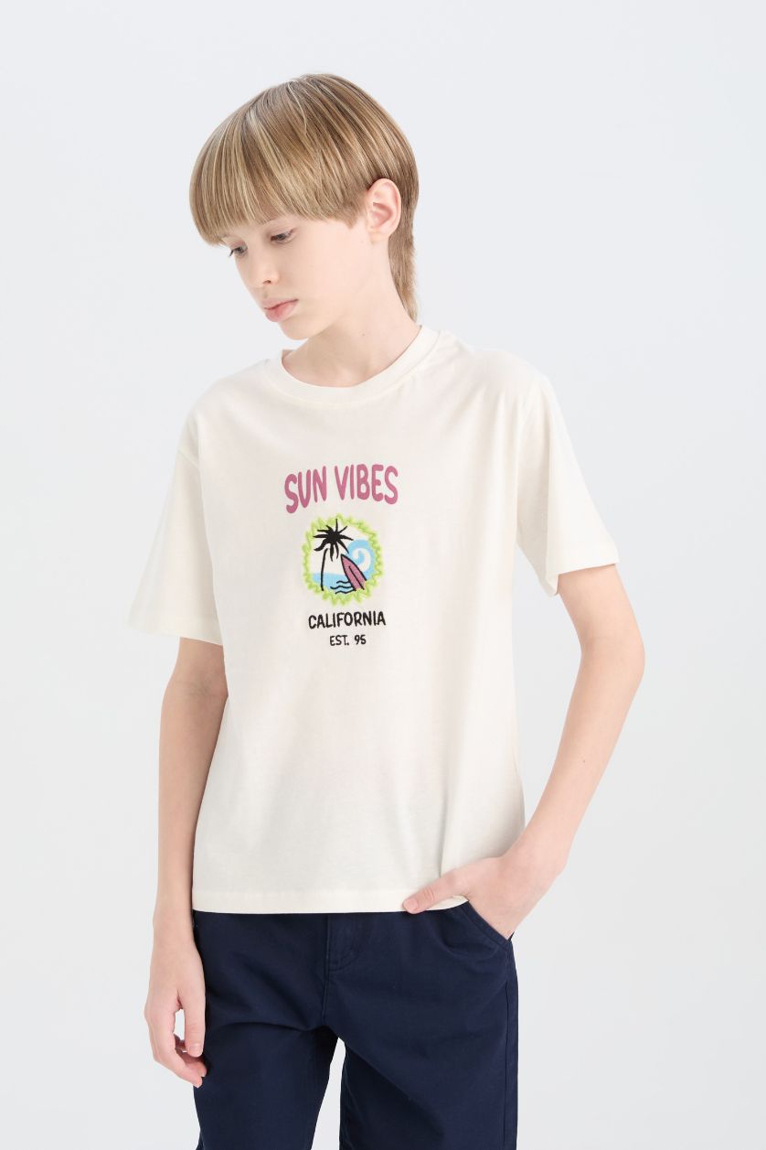 Erkek Çocuk - Genç Erkek Kırık Beyaz Bisiklet Yaka Sırt Baskılı Kısa Kollu Tişört Erkek Çocuk