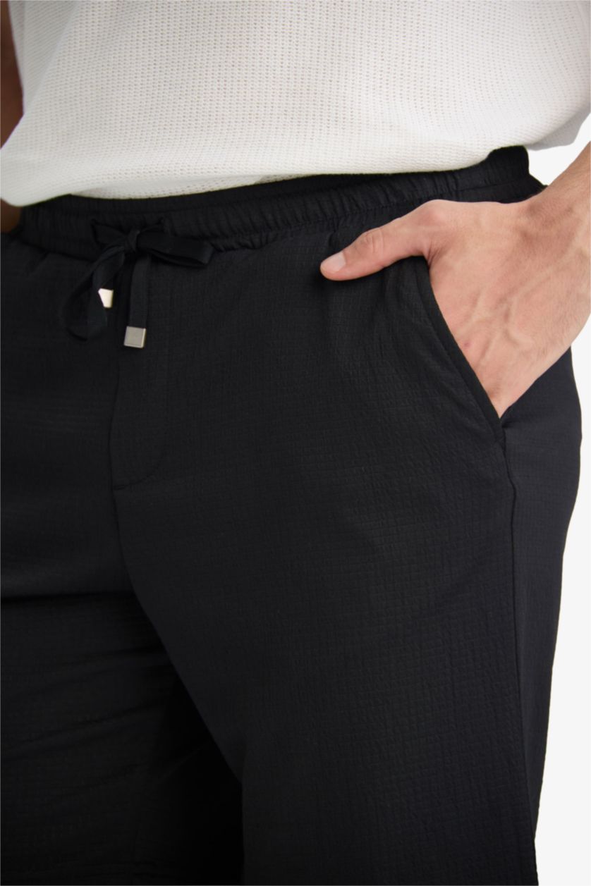 Erkek Siyah Regular Fit Her Yöne Esneyen Krinkıl Bermuda Şort