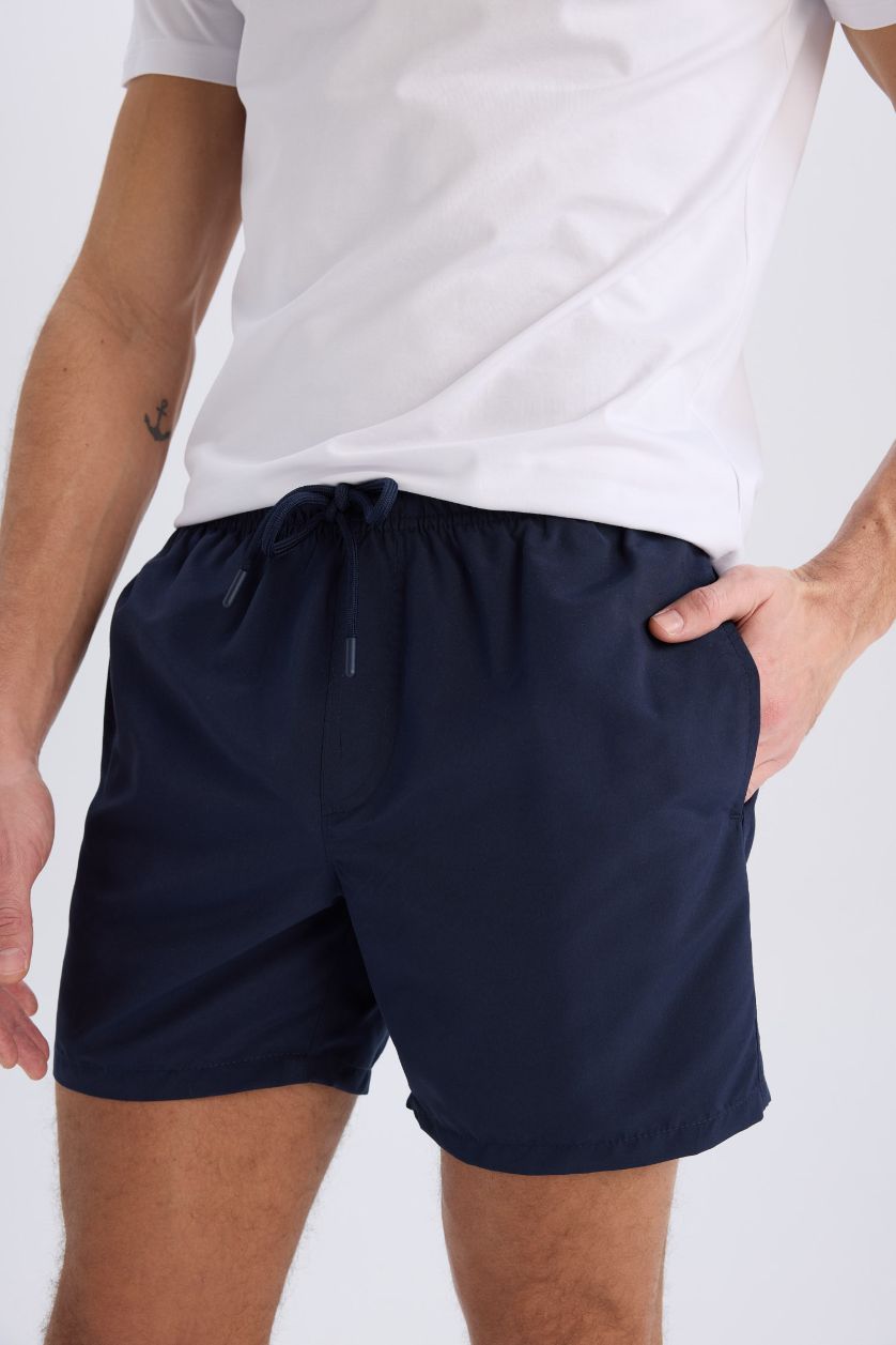 MAN NAVY Mesh Lined Short Length Swim Shorts